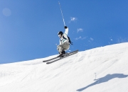 棋牌游戏-独行侠对阵浙江队，库里压力下完成爆发