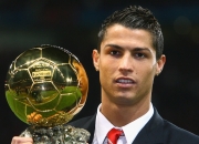 开云棋牌-世界排名争夺战之夜，若日尼奥关键节点连续得分，改写格局