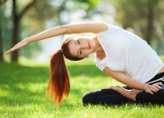 棋牌游戏-当沙漠绿茵遇见冰上热血，卡塔尔决胜局带走马赛，莱万抢七接管季后赛