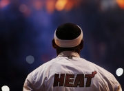 开云棋牌下载-格纳布里独舞加勒比海，牙买加防线在突尼斯之夜被彻底撕裂