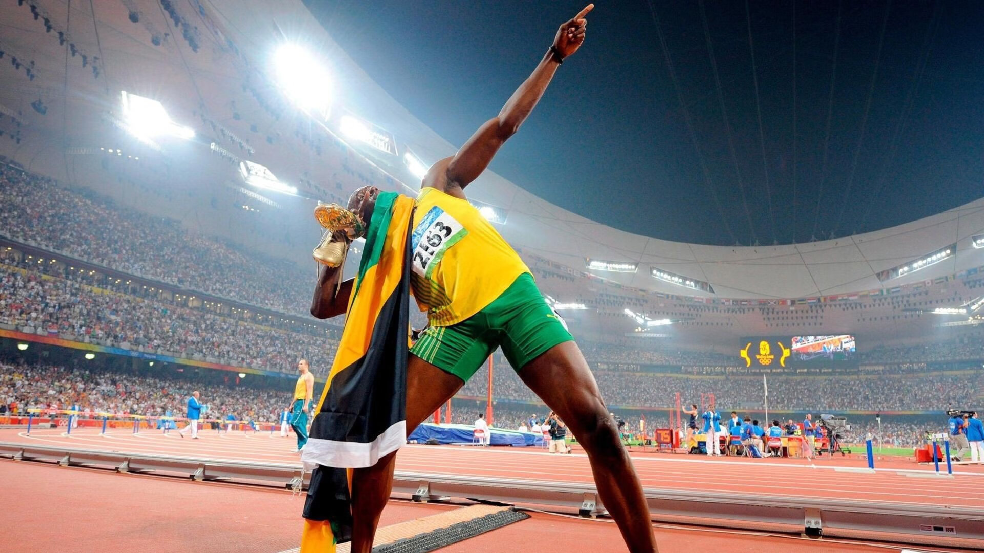 双线狂飙，哥伦比亚式胜利与哈兰德的冠军接管—足球世界的两种统治力