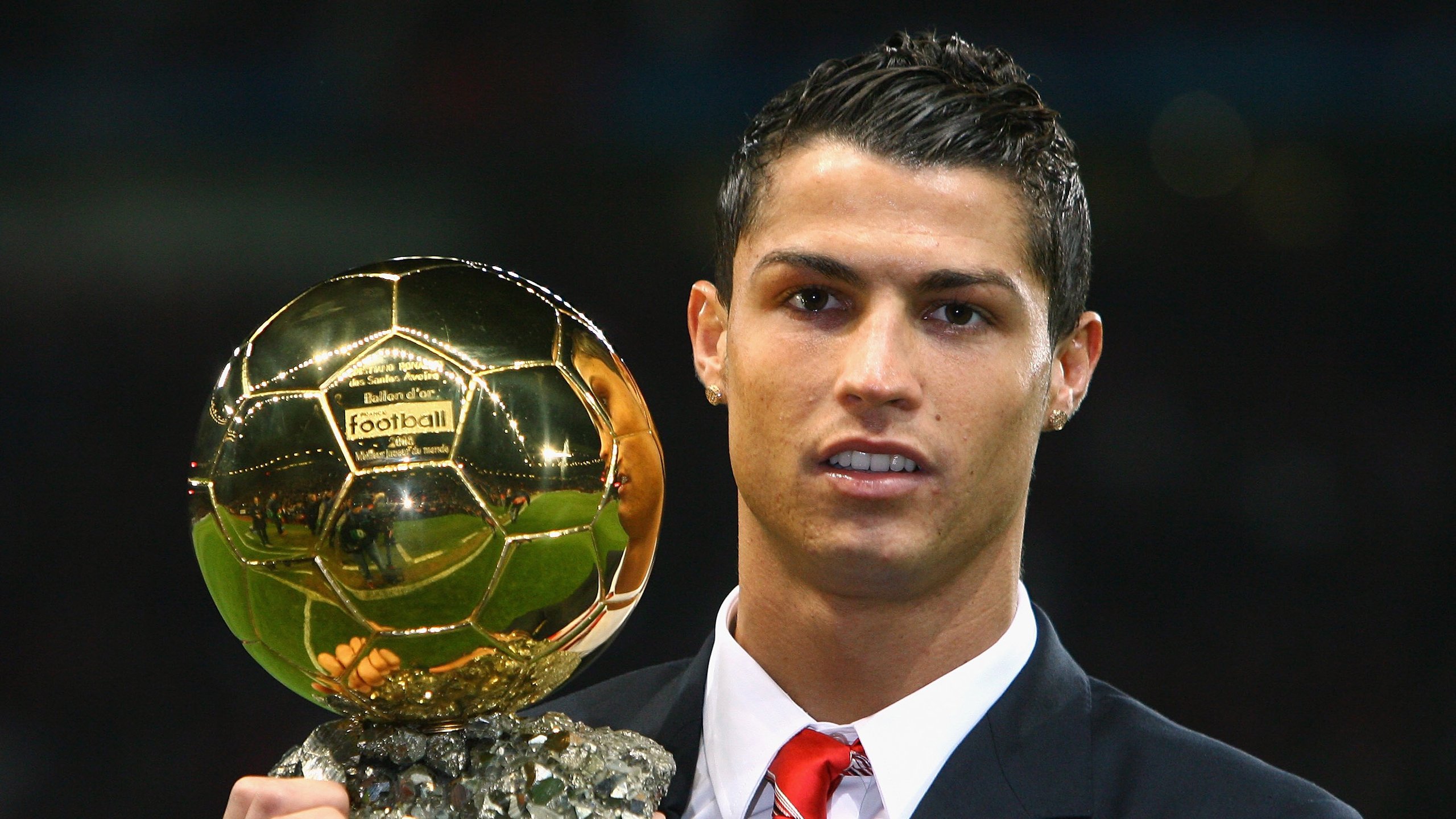 德甲争冠战之夜，奥纳纳大场面先生一锤定音